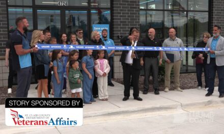 AT&T Welcomes Customers to New Fort Gratiot Retail Store